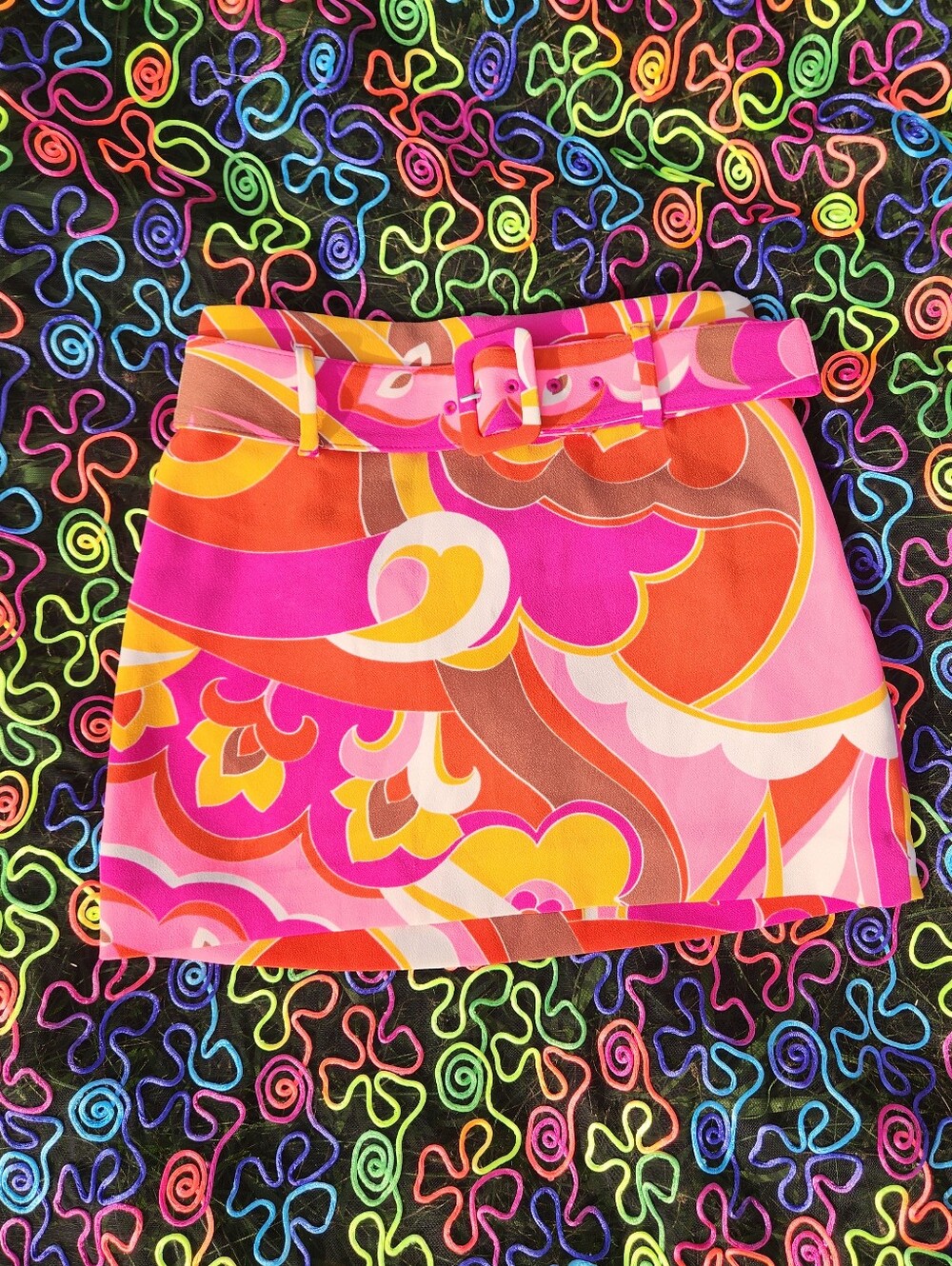 "Felicity Shagwell" Retro Print Mini Skirt with Belt